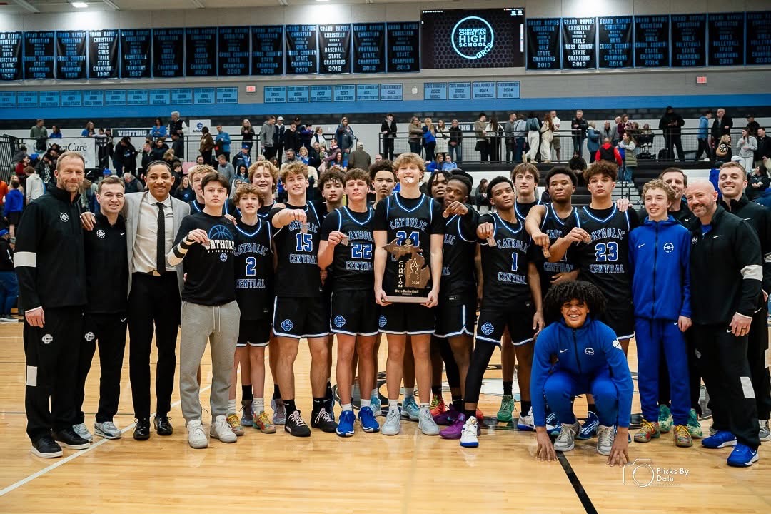 Boys Basketball Preseason: Behind The Curtain